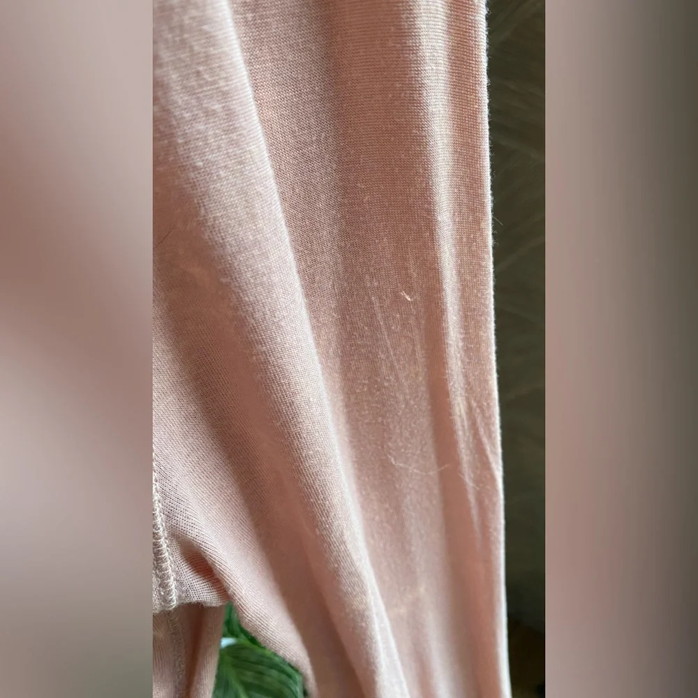 Universal Thread Top - Picture 5 of 6